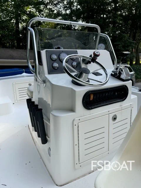 2006 Mako 171 Center Console - Media 17