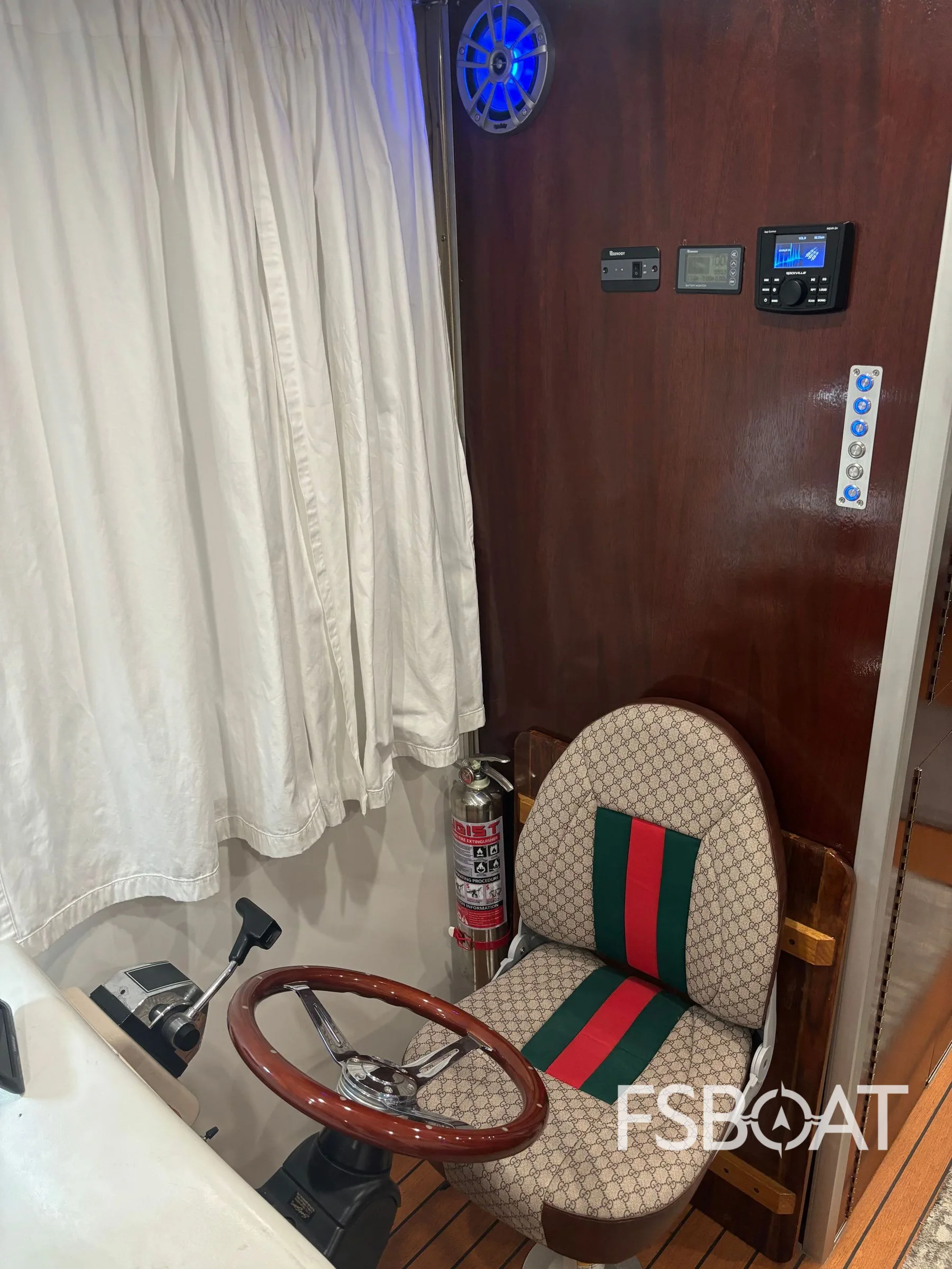 2006 Sun Tracker Pontoon 36 - Media 5