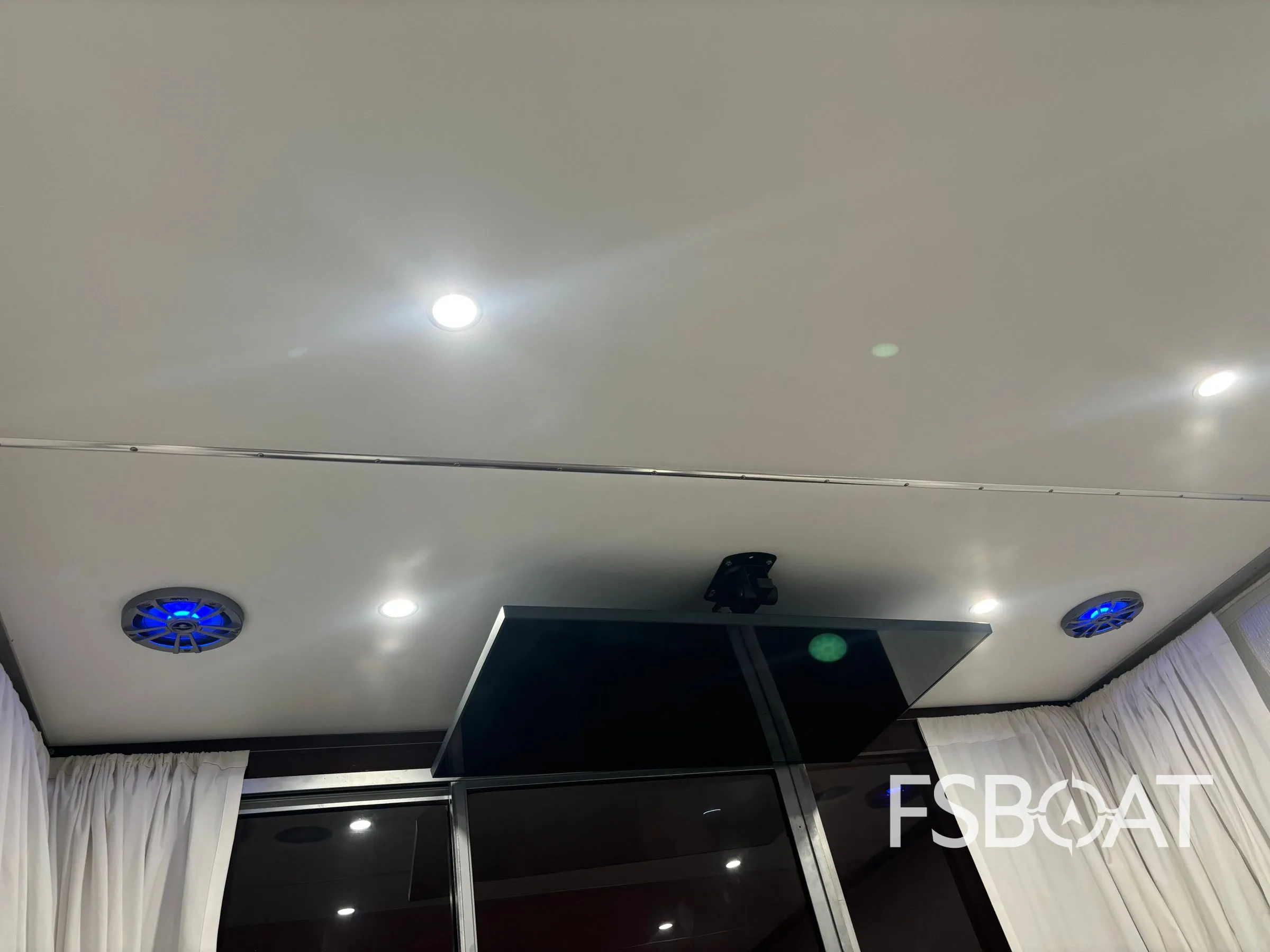 2006 Sun Tracker Pontoon 36 - Media 4
