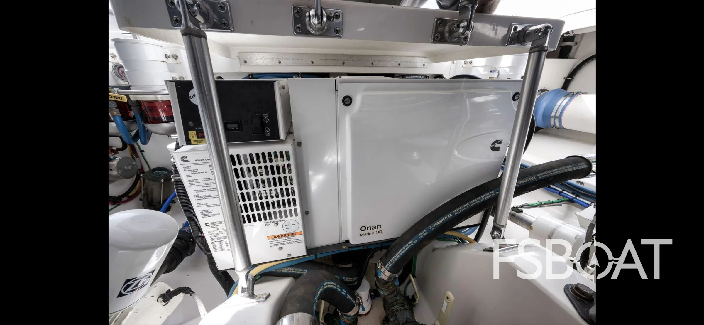 2022 Mag Bay 42 Express - Media 23