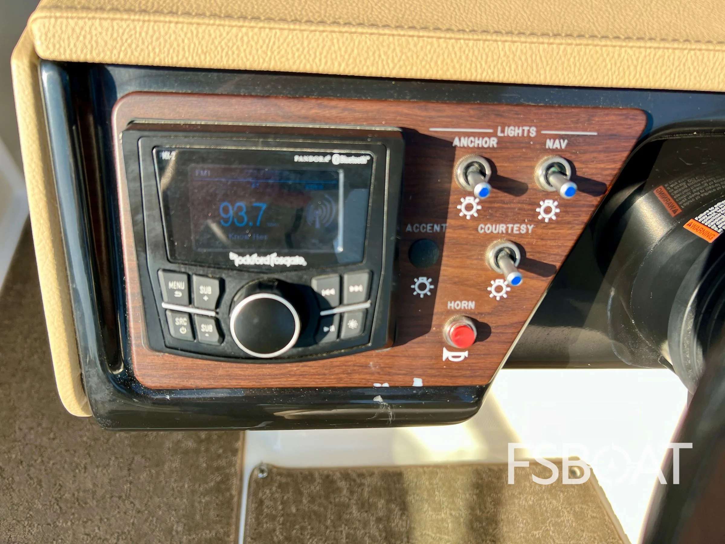 2018 Sea Ray SPX 230 - Media 22