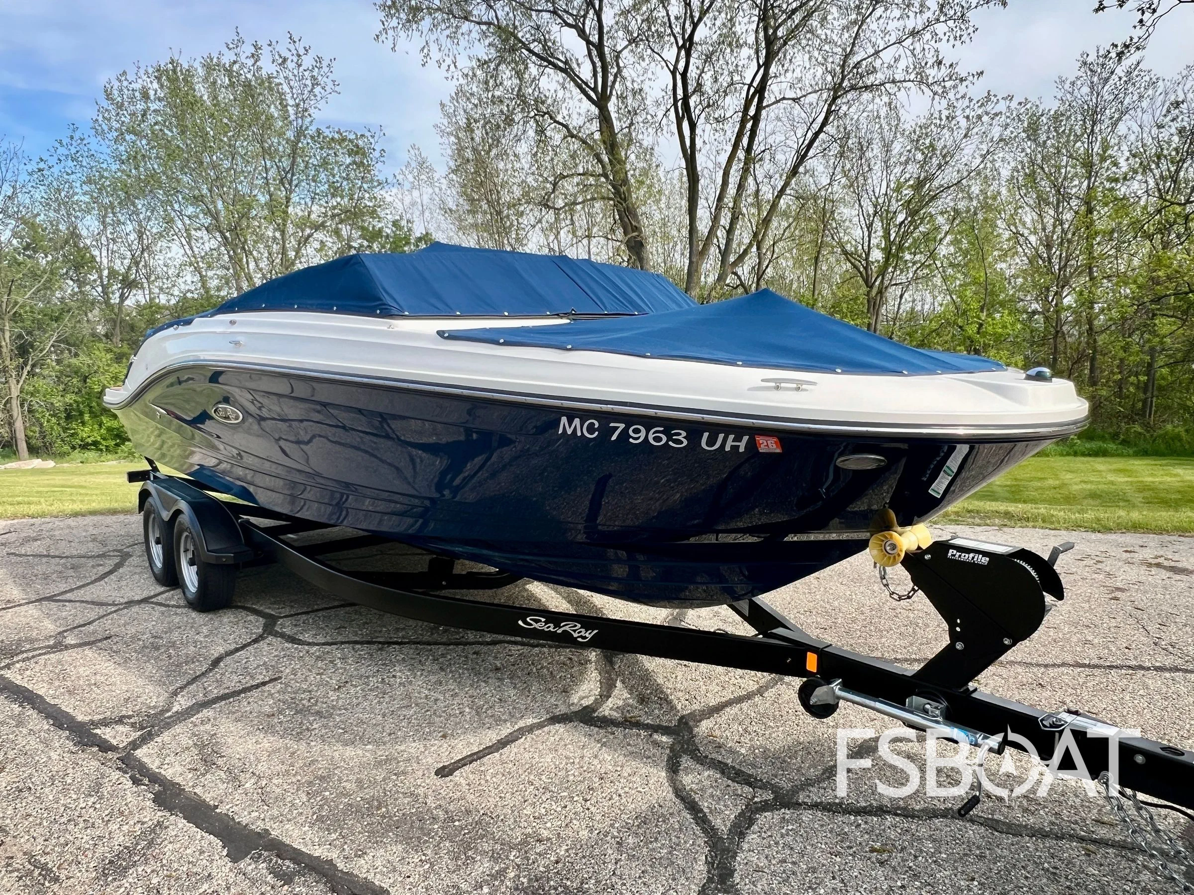 2018 Sea Ray SPX 230 - Media 10