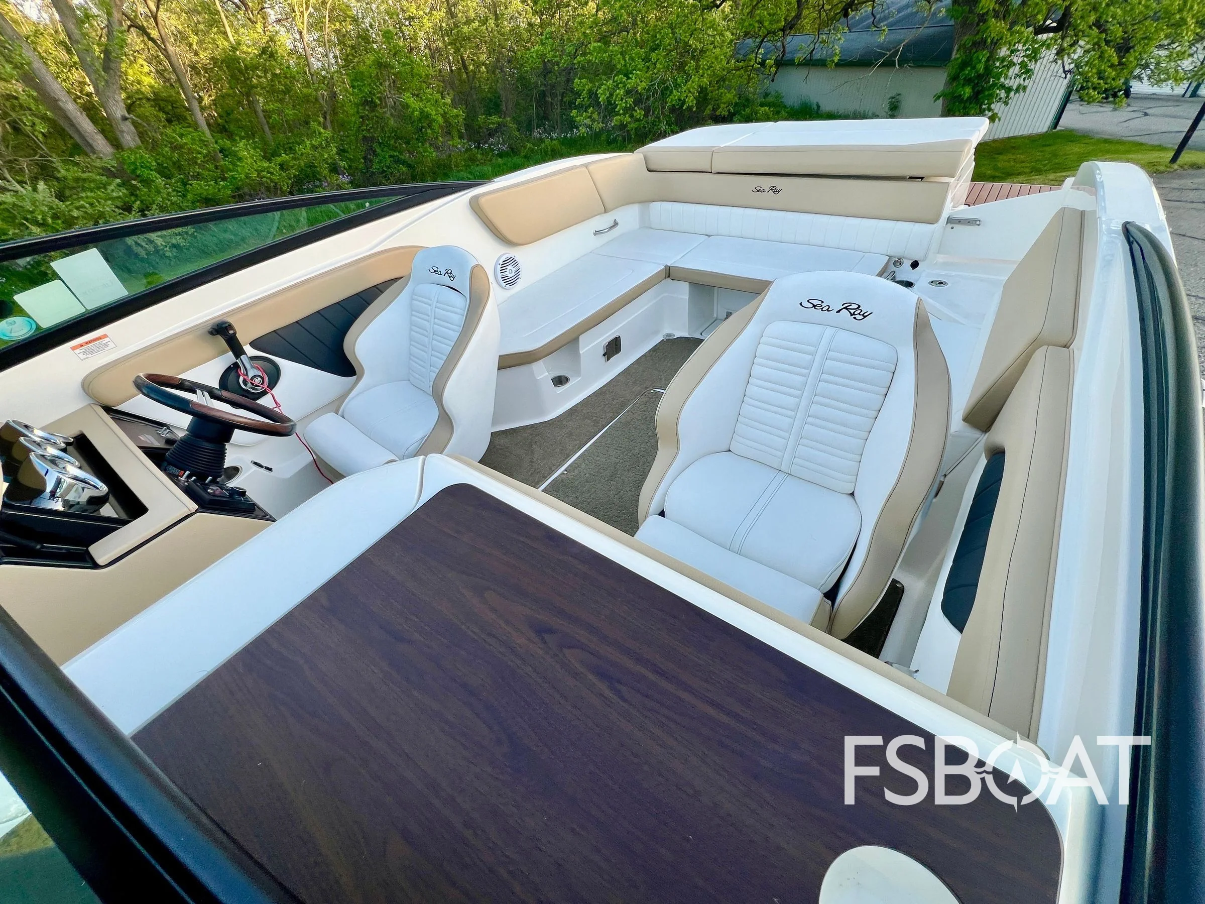 2018 Sea Ray SPX 230 - Media 23