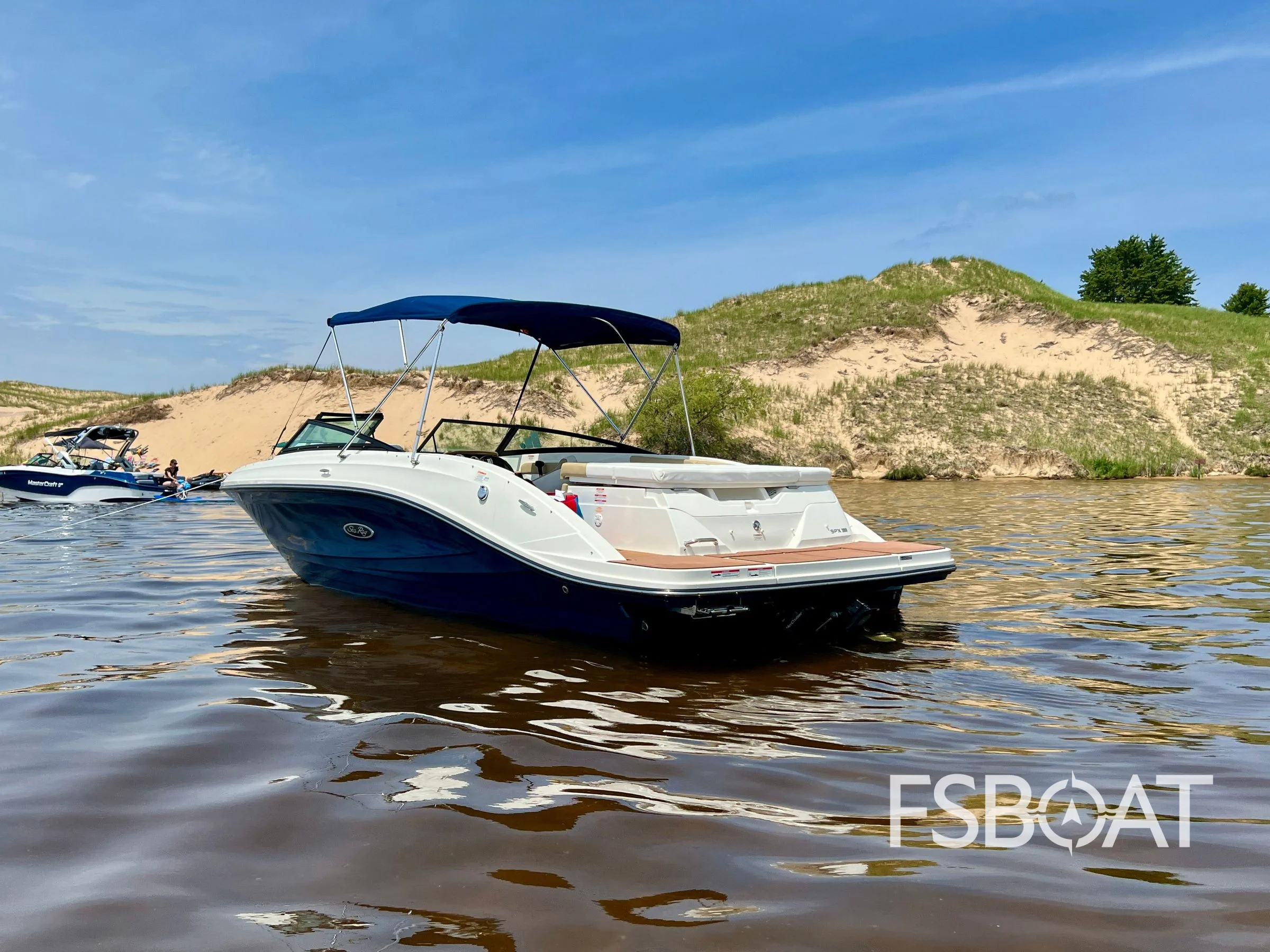 2018 Sea Ray SPX 230 - Media 4