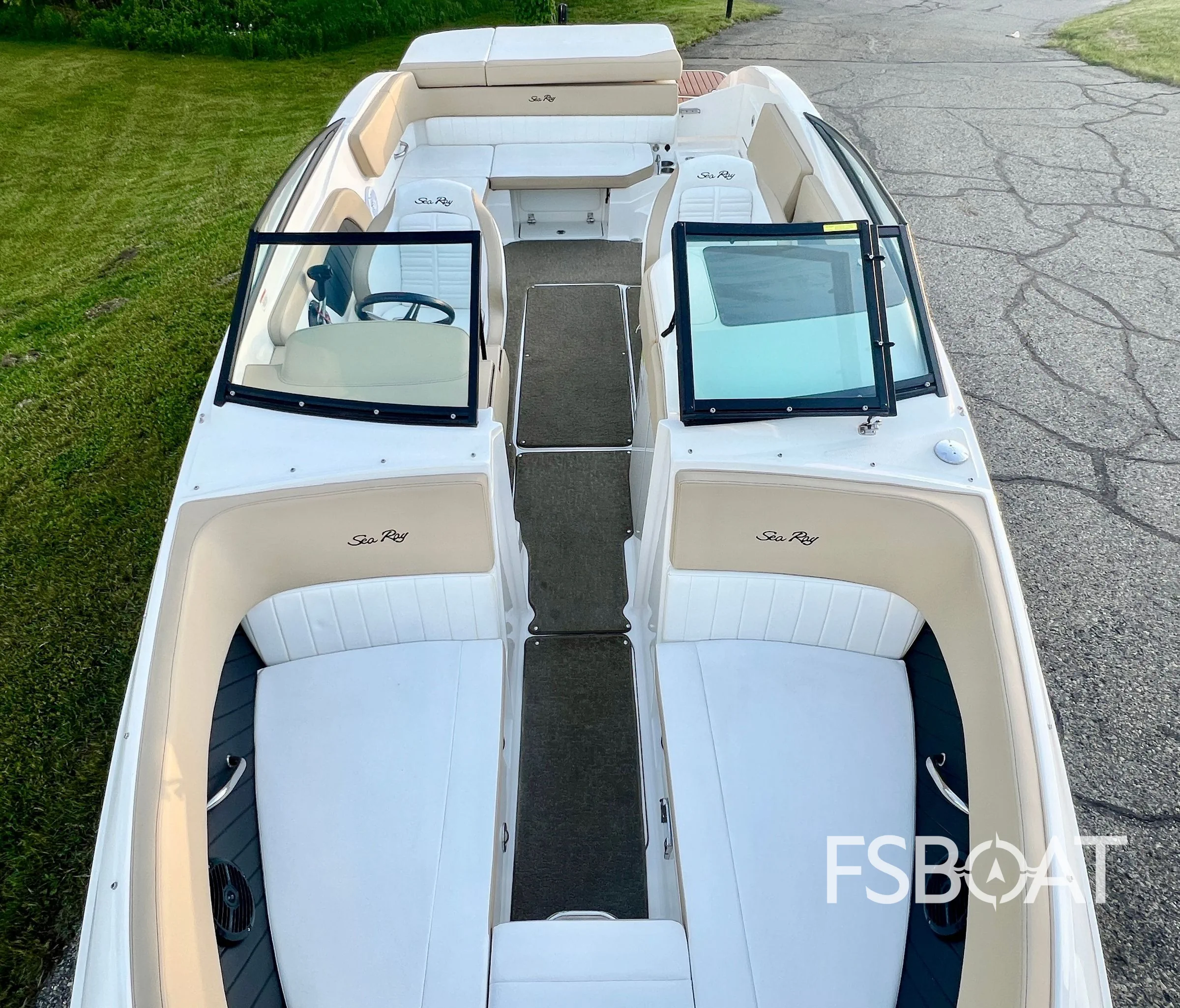 2018 Sea Ray SPX 230 - Media 14