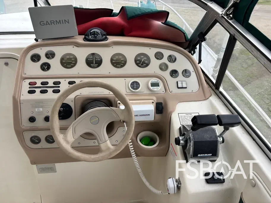 1998 Rinker Fiesta Vee 280 - Media 7