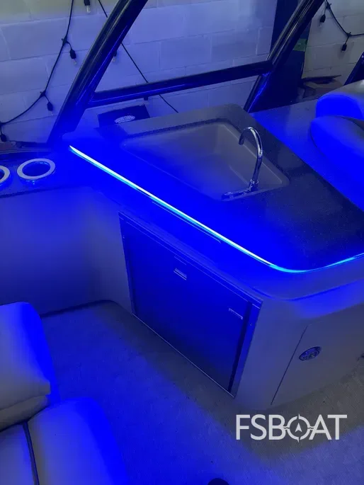 2018 Tahoe Pontoon Cascade Platinum Cruise 25 - Media 9
