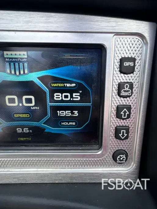 2015 MasterCraft X23 - Media 3