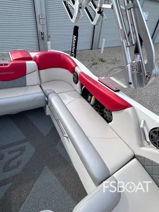 2015 MasterCraft X23 - Media 8