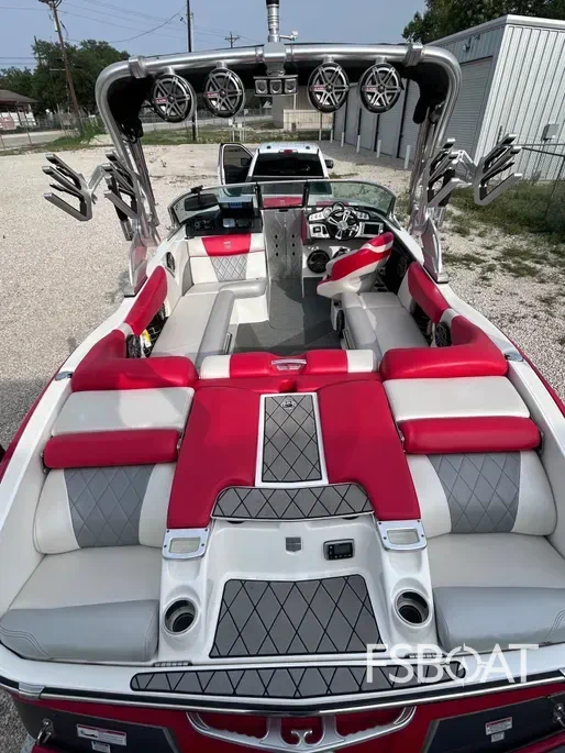 2015 MasterCraft X23 - Media 2