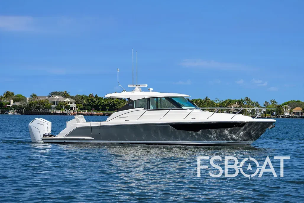 2022 Tiara Yachts 43 LE
