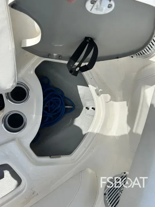 2008 Bayliner 205 - Media 6