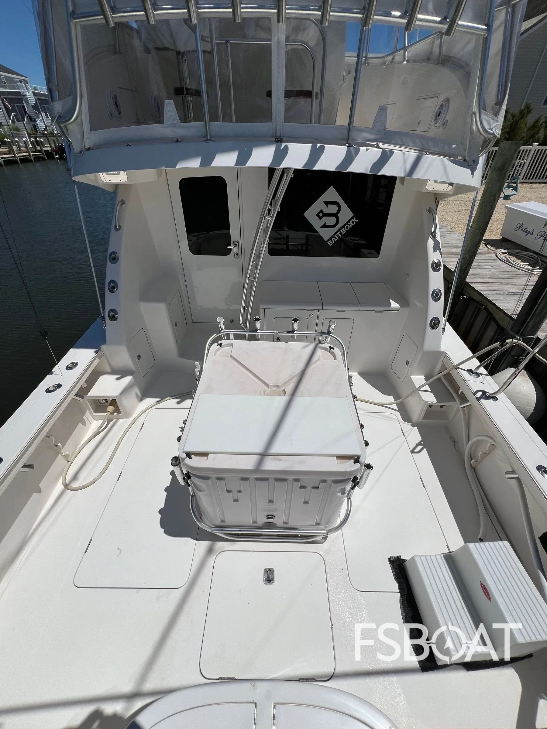 2008 Henriques 42 Flybridge - Media 4