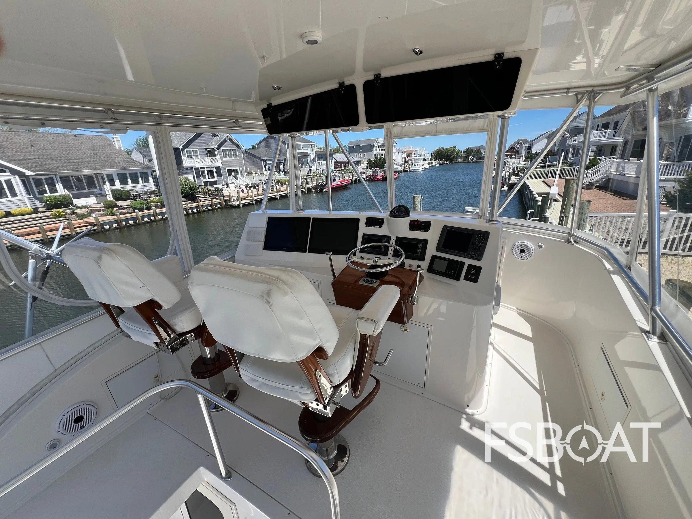 2008 Henriques 42 Flybridge - Media 16