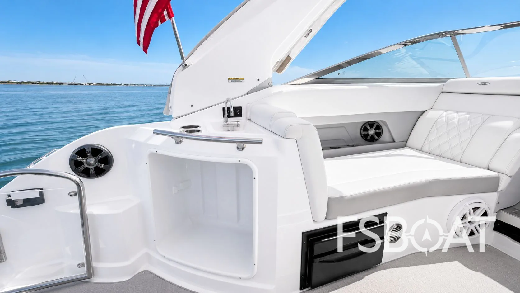 2020 Regal 28 Express - Media 11