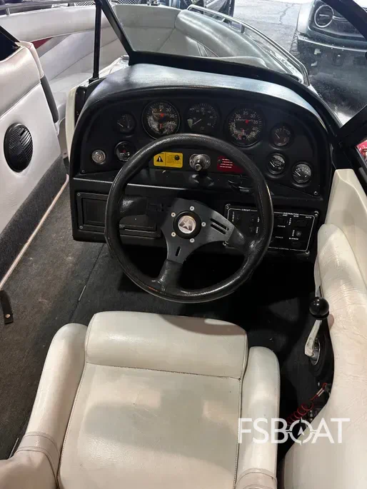 1992 MasterCraft Prostar 205 - Media 9