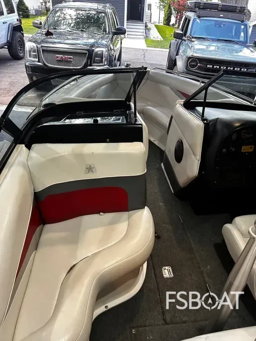 1992 MasterCraft Prostar 205 - Media 10