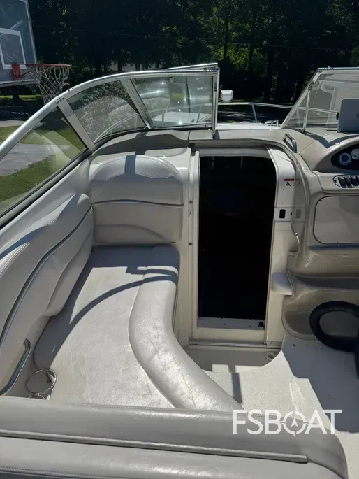2008 Larson Cabrio 240 Mid Cabin - Media 7