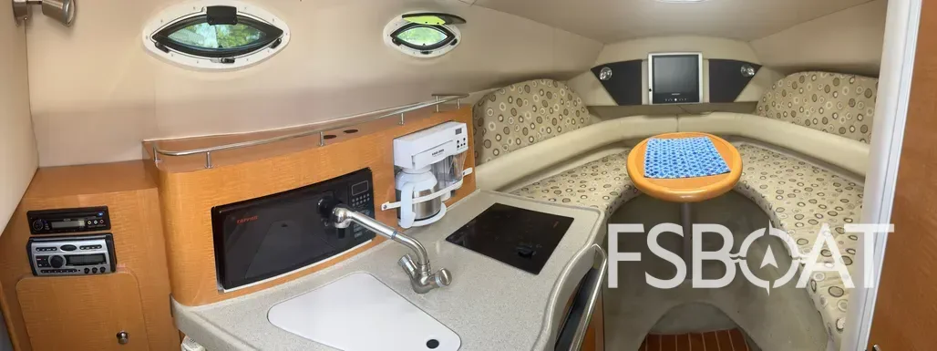 2008 Larson Cabrio 240 Mid Cabin - Media 15