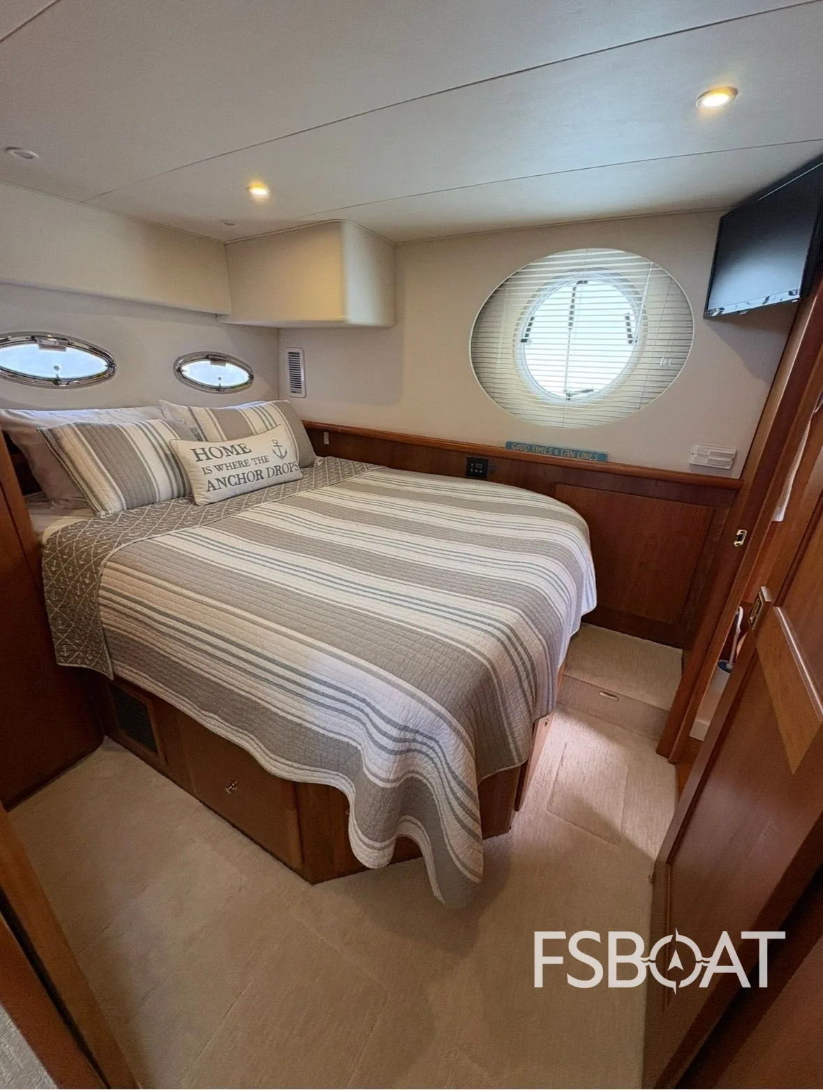 2003 Silverton 35 Motor Yacht - Media 8