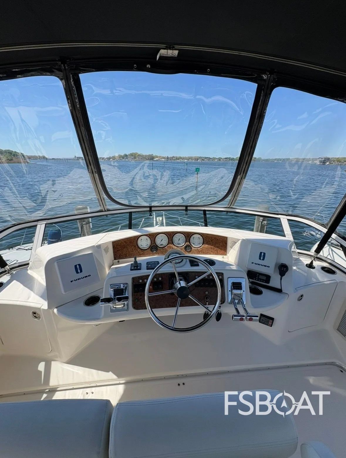 2003 Silverton 35 Motor Yacht - Media 23