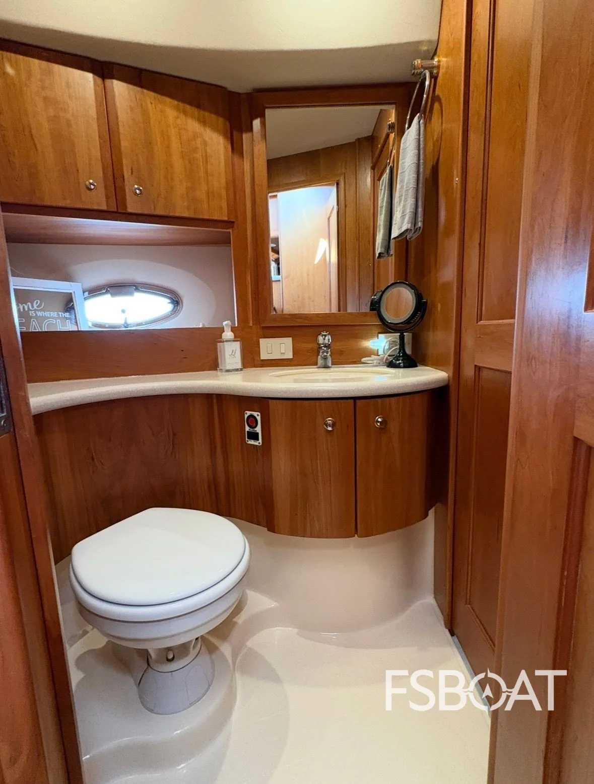 2003 Silverton 35 Motor Yacht - Media 13