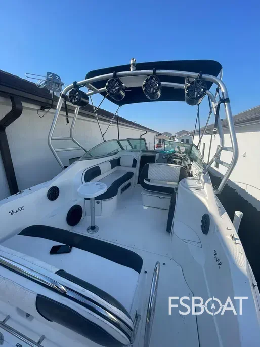 2007 Maxum 2600 SE - Media 3