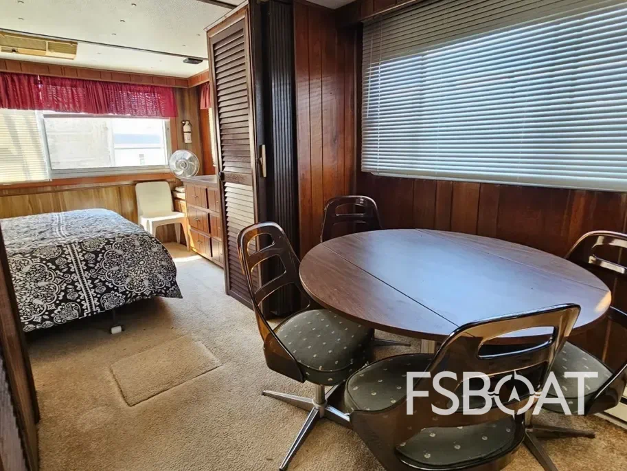 1979 Gibson Houseboat - Media 7