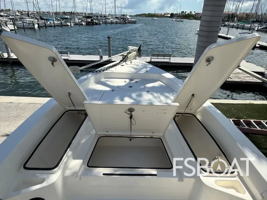2016 Pathfinder 2400 TRS - Media 12