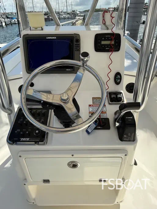 2016 Pathfinder 2400 TRS - Media 10
