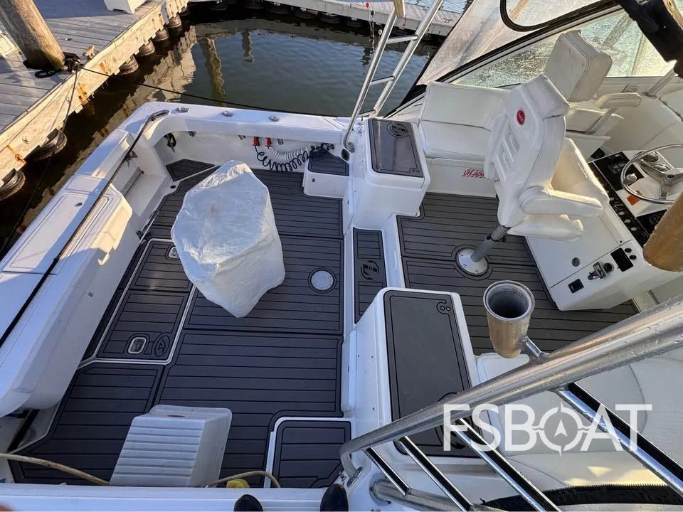 2005 Luhrs 32 Open - Media 7