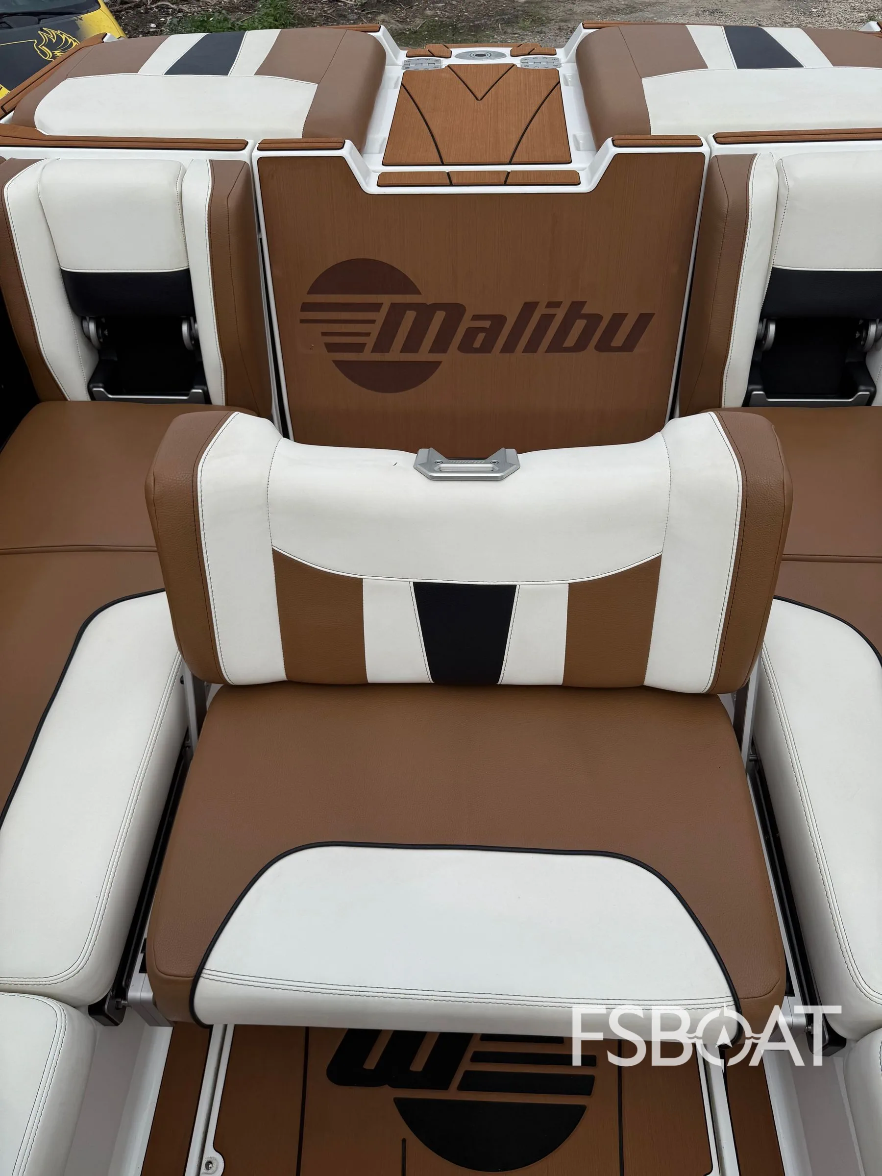 2022 Malibu Wakesetter 23 LSV - Media 7