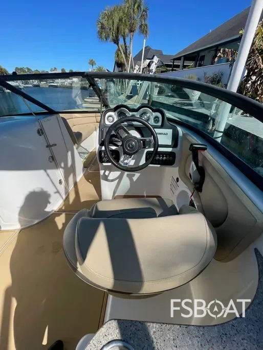 2019 NauticStar 243DC Sport Deck - Media 9