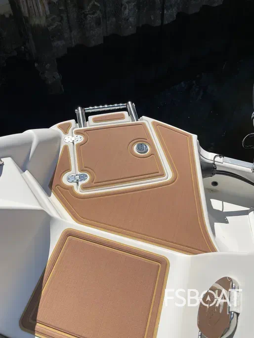 2019 NauticStar 243DC Sport Deck - Media 22