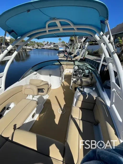 2019 NauticStar 243DC Sport Deck - Media 5