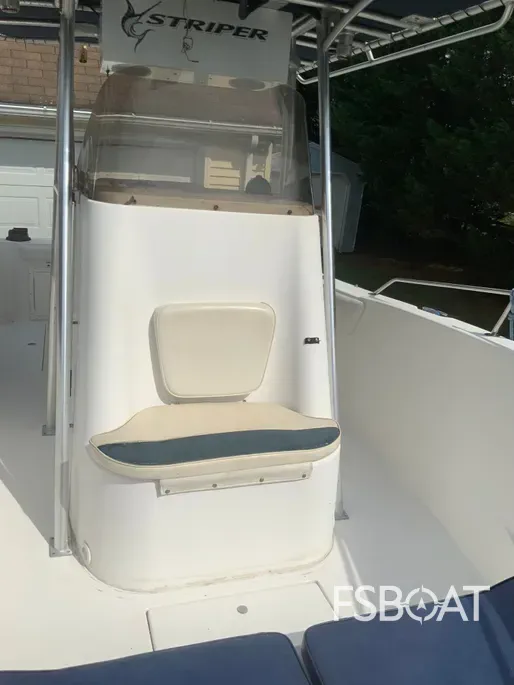 2006 Seaswirl Striper 26 - Media 12
