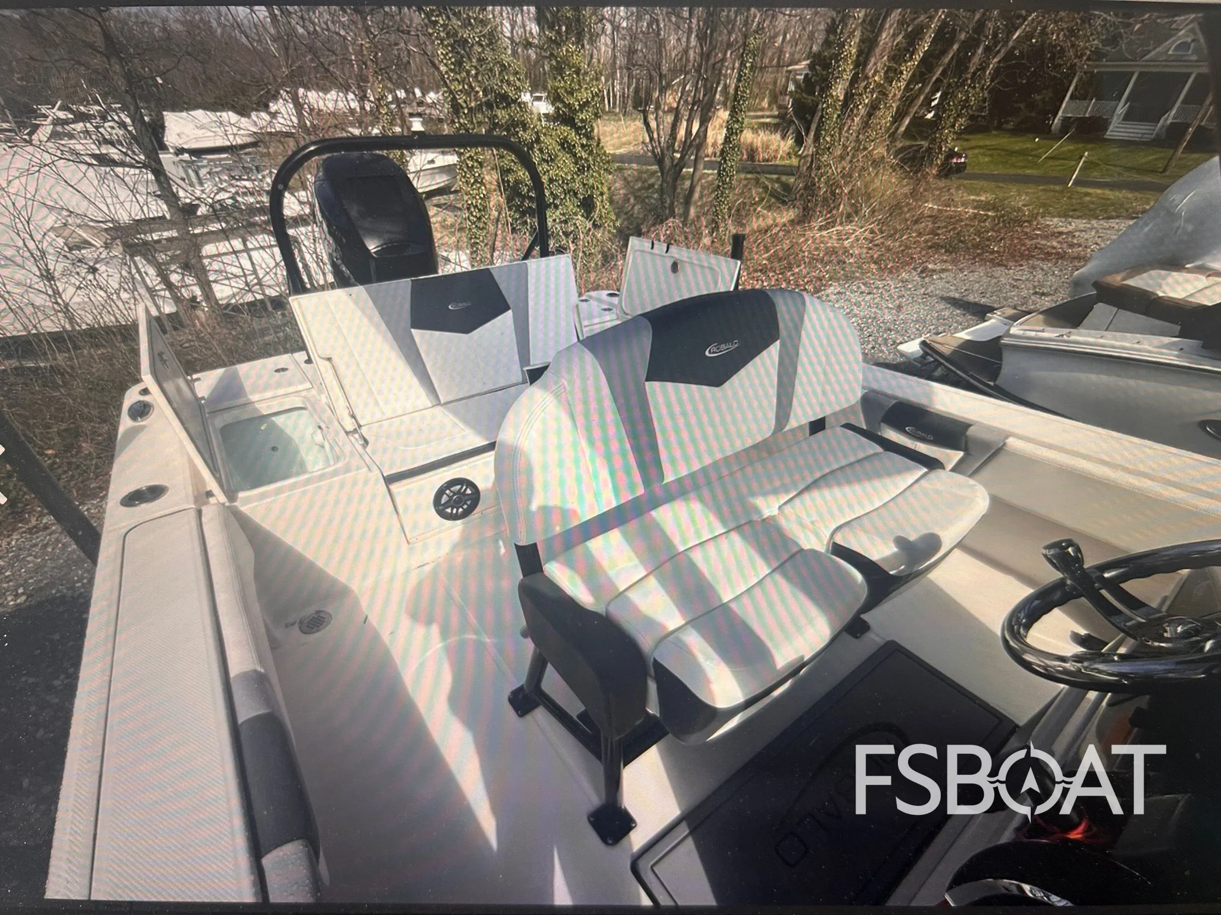 2023 Robalo 266 Cayman - Media 2