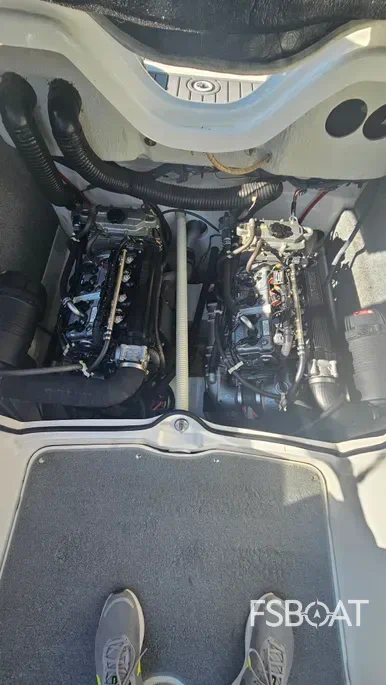 2010 Yamaha Boats AR210 - Media 10