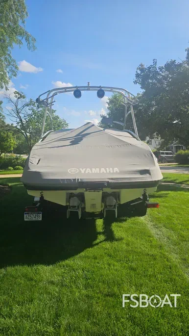 2010 Yamaha Boats AR210 - Media 24