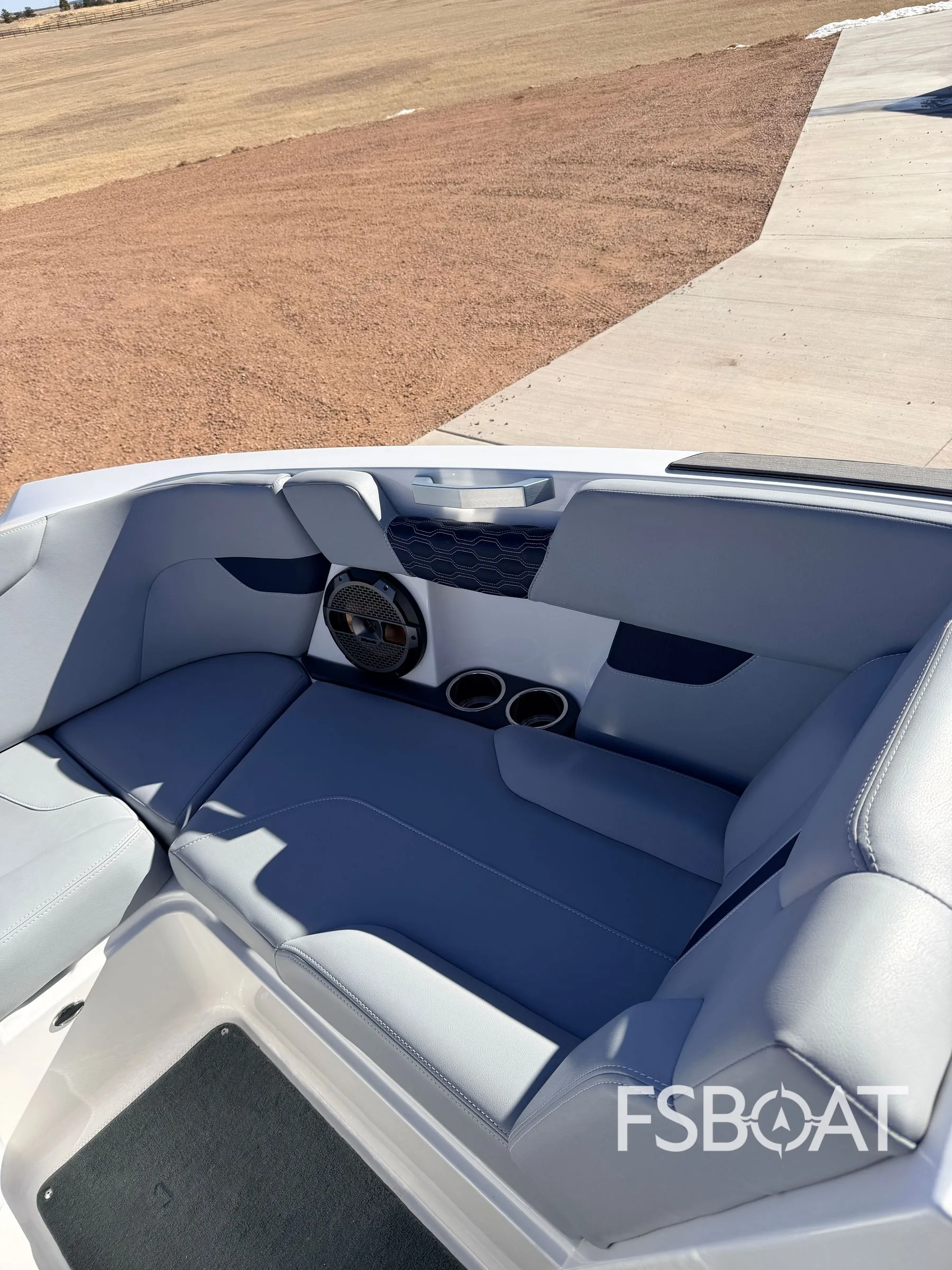 2022 MasterCraft XT24 - Media 22