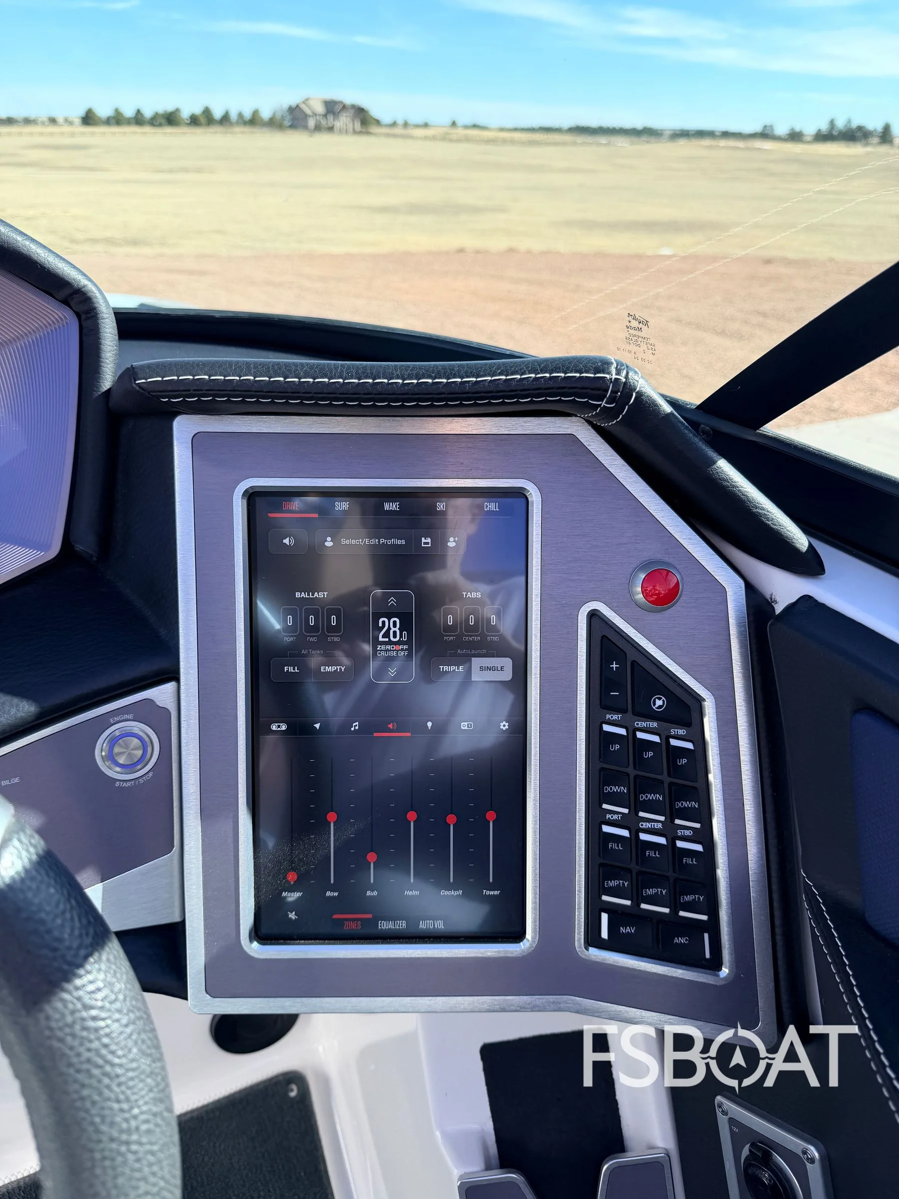 2022 MasterCraft XT24 - Media 8