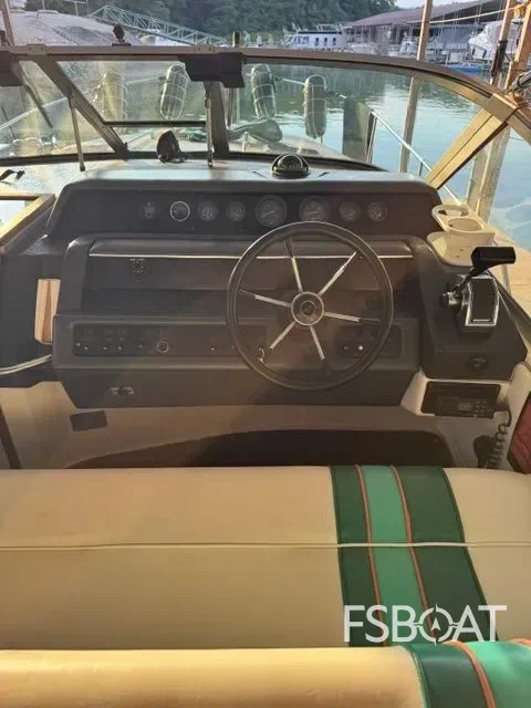 1992 Sea Ray 290 Sundancer - Media 15