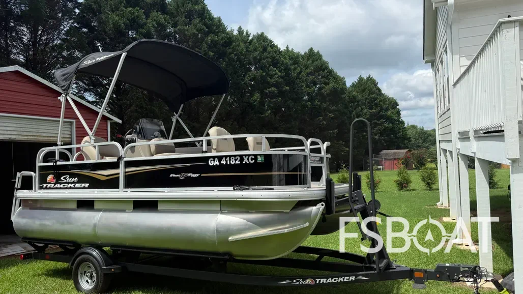 2021 Sun Tracker Bass Buggy 16 XL Select - Media 2