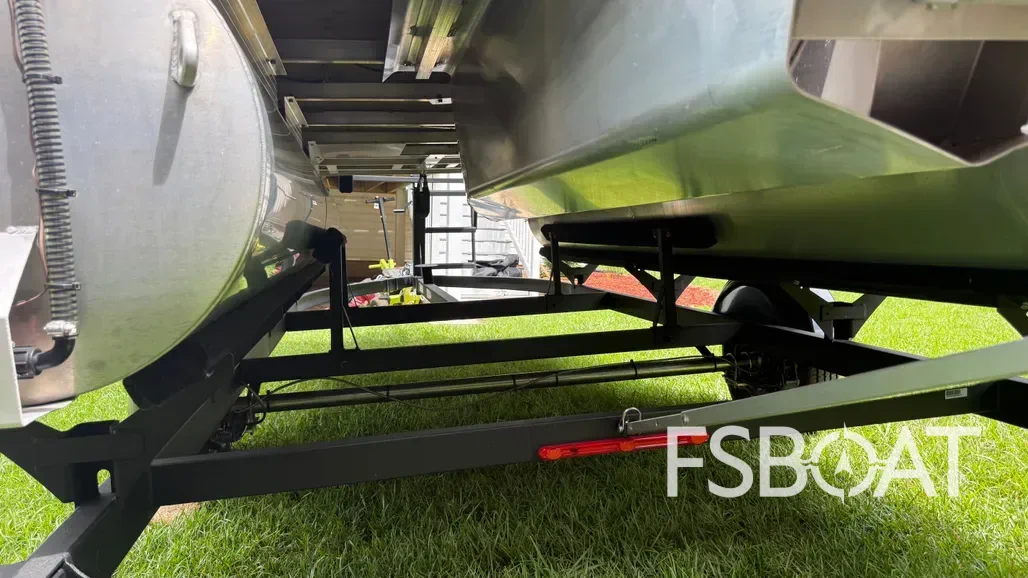 2021 Sun Tracker Bass Buggy 16 XL Select - Media 15