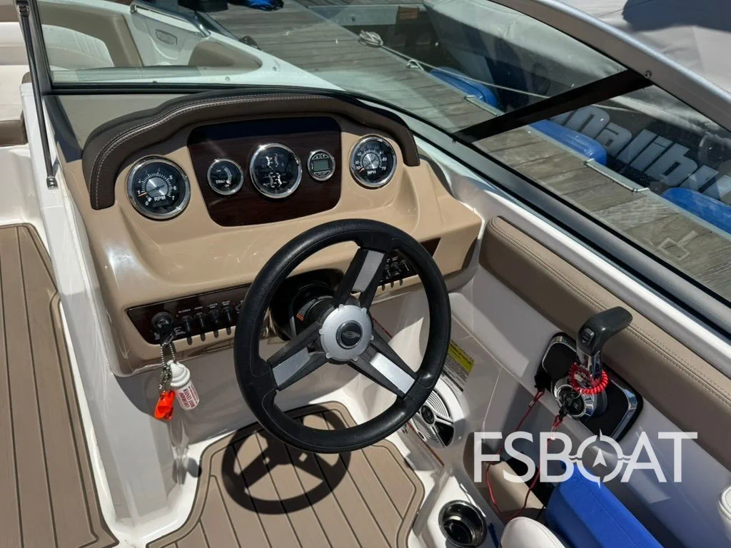 2020 Chaparral 21SSI - Media 12