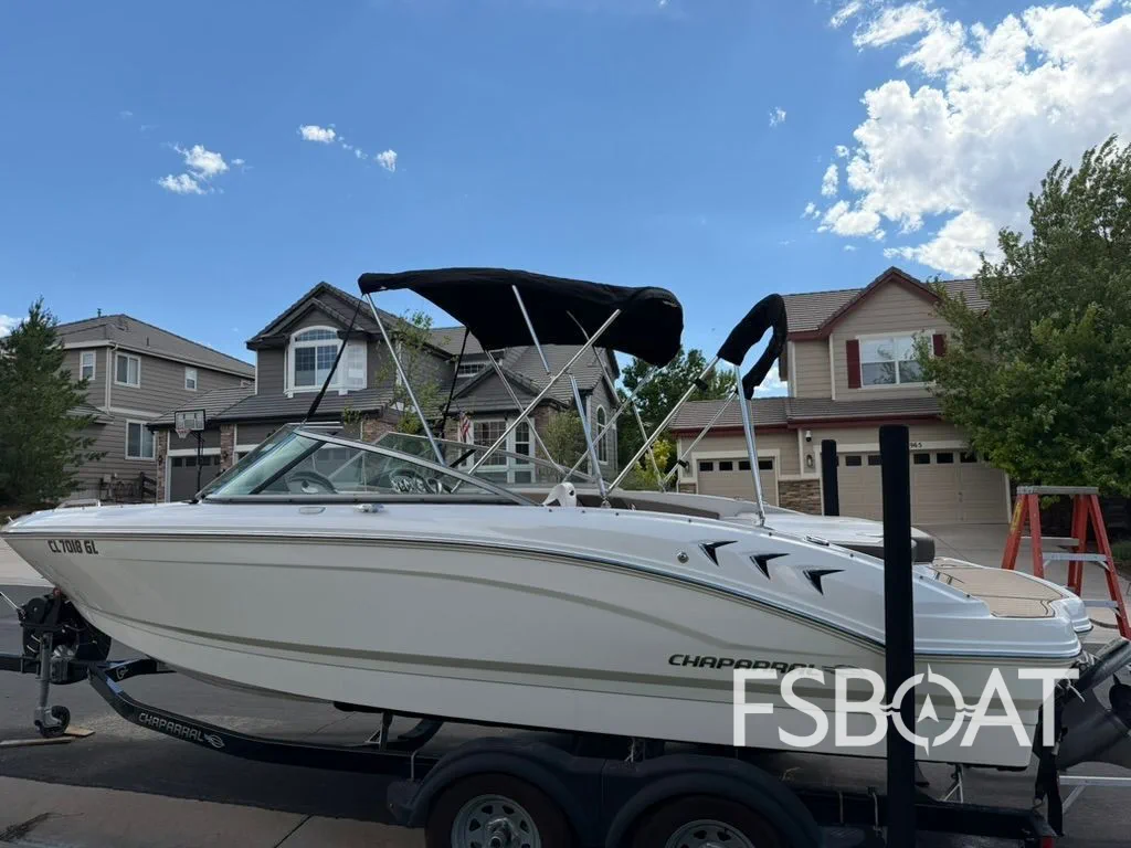 2020 Chaparral 21SSI - Media 2