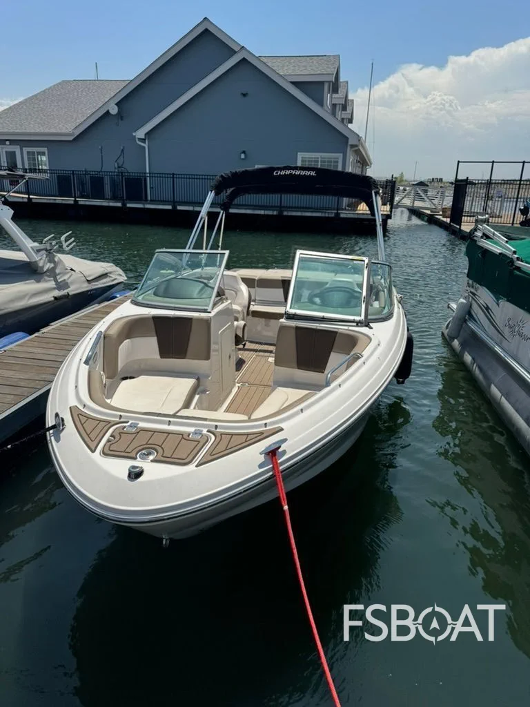2020 Chaparral 21SSI - Media 5