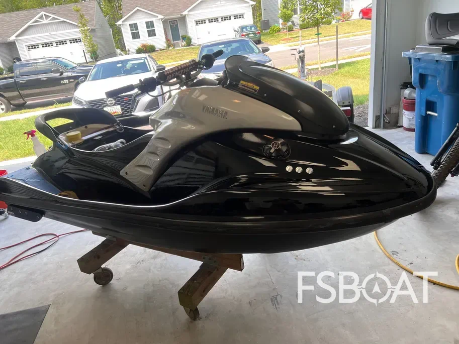 2001 Yamaha WaveRunner GP1200R - Media 2