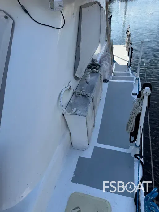 2017 Custom Kittiwake 42 - Media 19