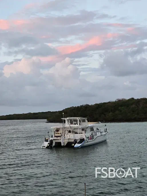 2017 Custom Kittiwake 42 - Media 4